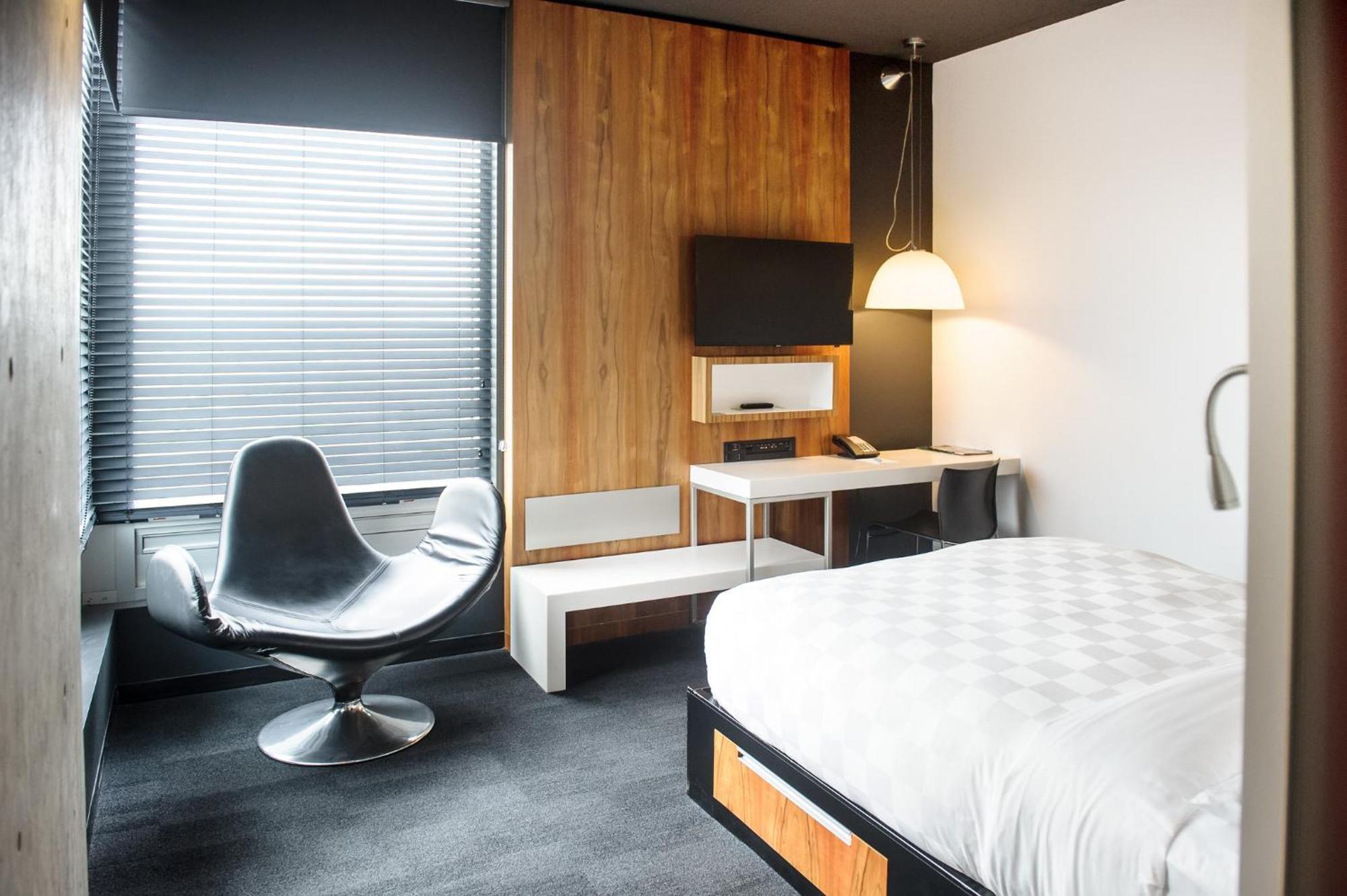 Hotel Alt Quartier Dix30 Brossard Exterior foto